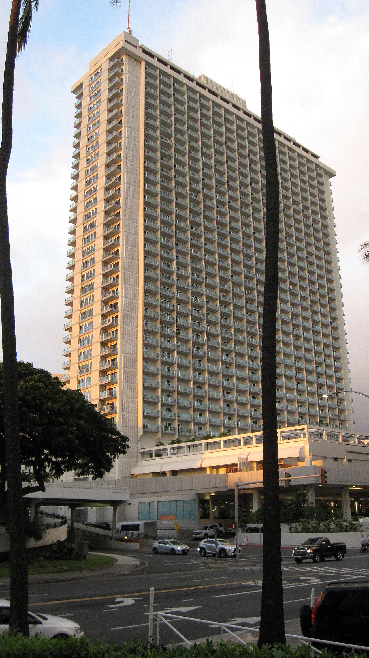 Ala Moana Hotel